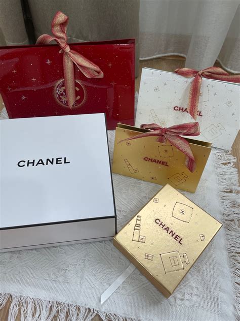 chanel christmas packaging 2018|Chanel gift shop online.